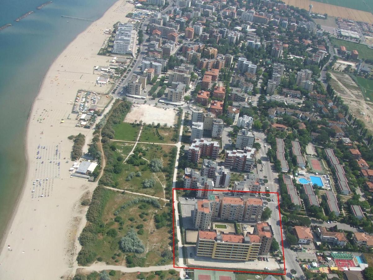 Belvedere Lido Adriano Exterior photo