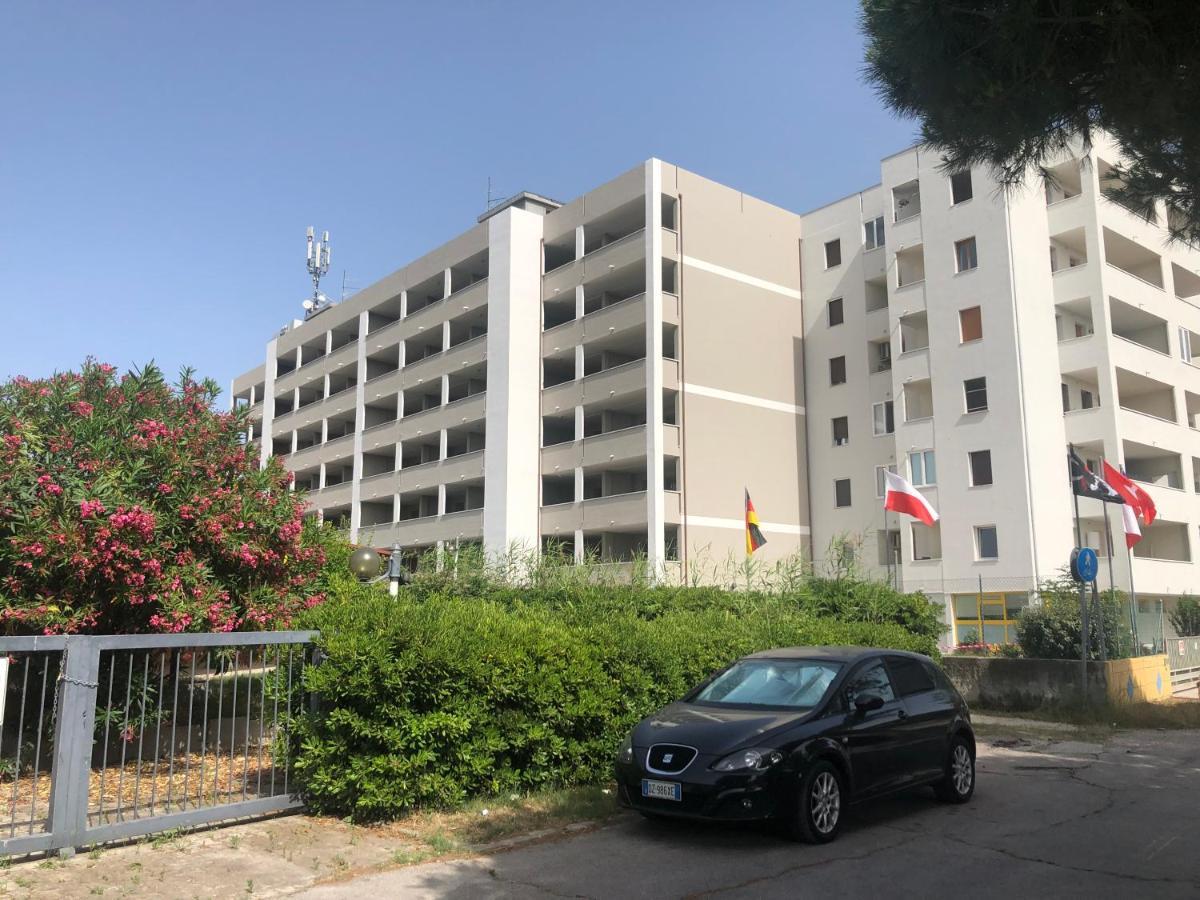 Belvedere Apartment Lido Adriano Exterior photo